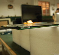 紅外線觸摸框點歌機 現代娛樂場所的技術革新